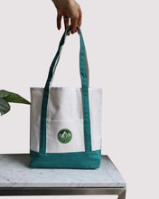 Tote Bag Free With The Purchase